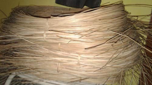 Natural Rattan Cane Wire, Cane Strip, Peel,Tar use for Sofa Weaving,Repair Rattan Chair (2mm) 250 Gram