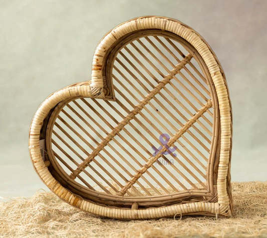 Cane Heart-Shaped Posing Basket: Newborn & Sitter Baby Photography Prop