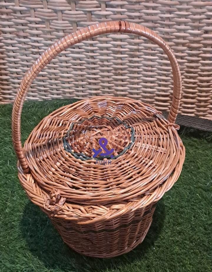 Cane Basket with Handle & Lid: Ideal for Pooja, Fruit, Flower, Mandir, Ladoo Gopal